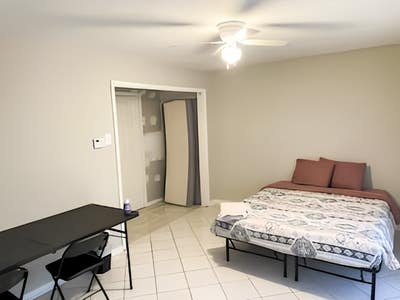 Large Bed Sharpstown Home – 1 Block to Transit, 1  Main Photo