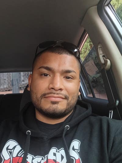 33 year old male looking for Canoga Park room Main Photo