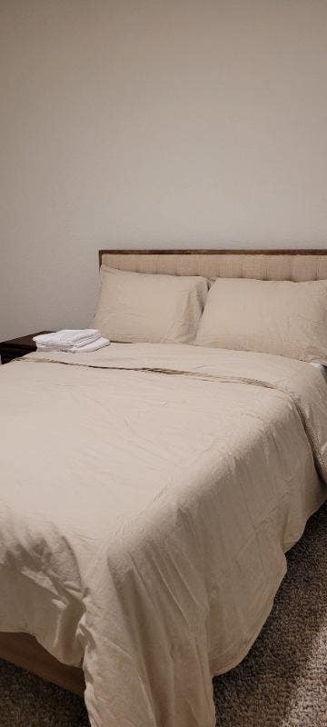 Room for rent includes utilities & wi_fi  Main Photo