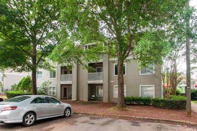 Modern accom in Raleigh Main Photo