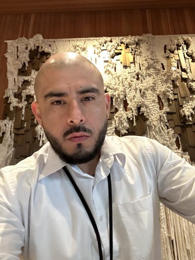 Male 40 looking for a room in Los Angeles Main Photo