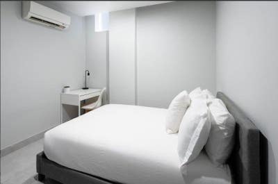 Bedstuy beauty close to J, M and Z trains! Main Photo