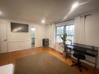 Big room for share (prefer female) Main Photo