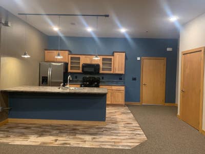 Executive Suites Downtown Hutchison 1 Bed 1 Bath Main Photo