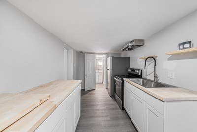 Close to Downtown and Near the Interstate! Nice So Main Photo