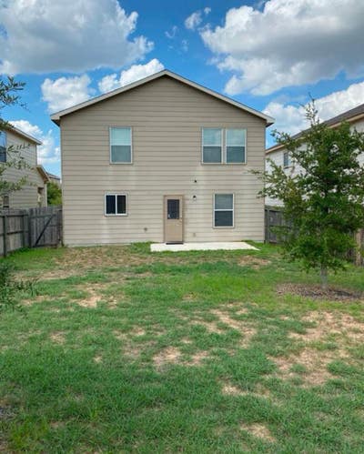 Room available  Main Photo