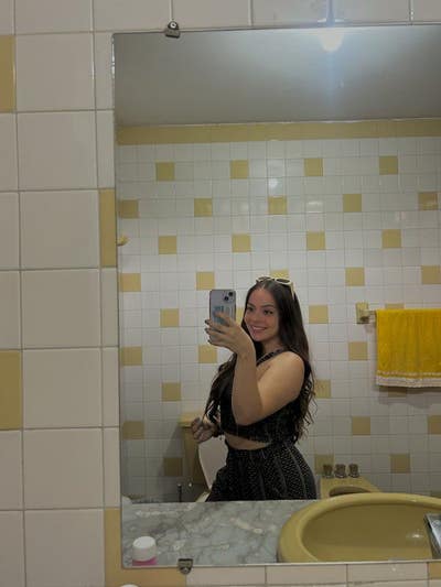 25 year old Female seeks a small or large room Main Photo