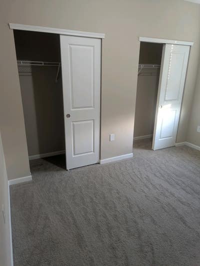 Roommate just left looking for another  Main Photo