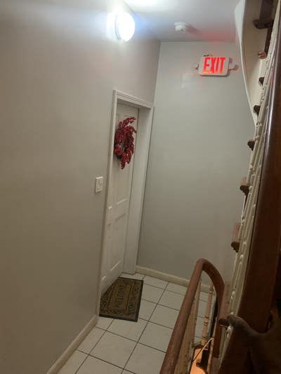 Master Bed/Private Bath in Apt. 3 Block to PATH Main Photo