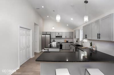  Spacious Private Room in Renovated ATL Home  |  A Main Photo