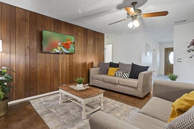  Charming San Antonio Retreat Near McAllister Park Main Photo