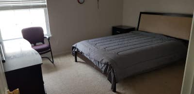 Furnished Private Bedroom in big house Main Photo