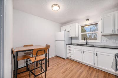 Newly Renovated Kansas City House with premium fin Main Photo