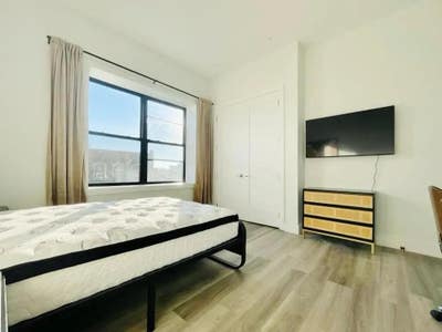 Furnished Room I 23 min to Manhattan #625 Main Photo