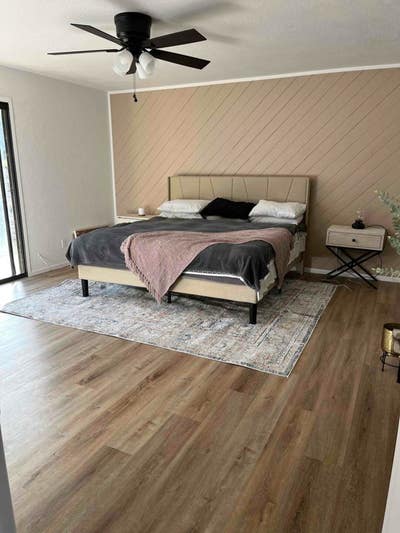  Cozy Master Bedroom with Private Bath in Fallbro Main Photo