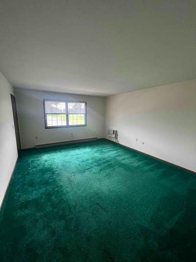 Well_Maintained Quiet Apartment Available NOW  Main Photo