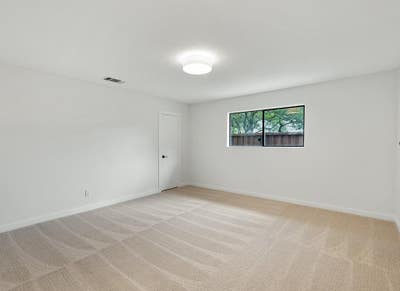 Large Furnished Room for Rent in Plano Main Photo