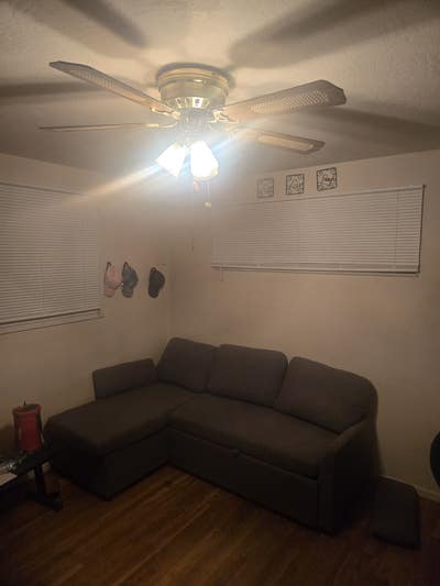 1 bedroom  1 ba available for rent  Main Photo