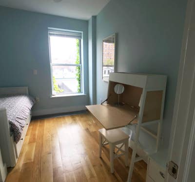 Room to rent Main Photo