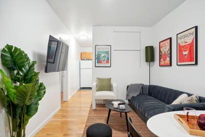 Harlem gem in prime location! Main Photo