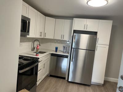 Looking for 1 roommate in Salem, NH Main Photo