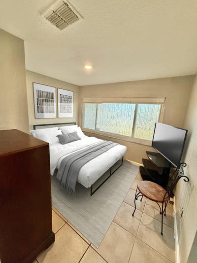  Spacious Woodland Terrace property with TV's! Lim Main Photo