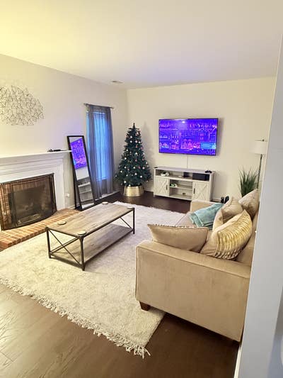 Spacious Unfurnished Bedroom for Rent – $800 Main Photo