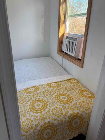 Now Avail Incl Utilfurnished Student Home •Private Main Photo