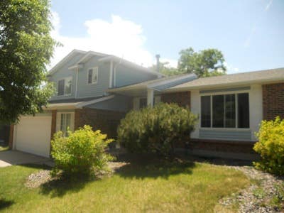 Looking for a Roommate! Room for rent Main Photo