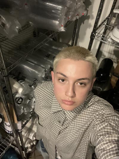 Female student needs Fullerton room ASAP Main Photo