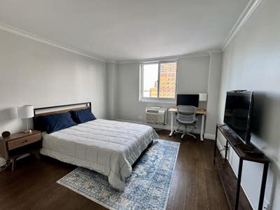 Furnished BR + Private BA + FREE utils w/ 36M Main Photo