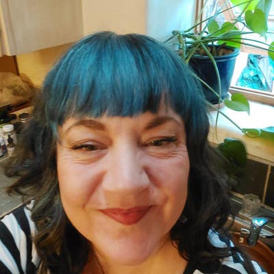 Looking for room in Van Mall - Minnehaha March 1st Main Photo