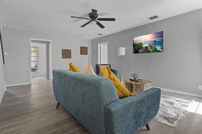Stylish San Antonio Gem with Modern Updates and Cu Main Photo