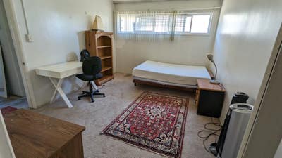 Private Room/Bath for Rent in Large 2Bd/2Bth Apt Main Photo