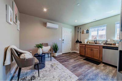 Sun and Pineapples Guest Suite Main Photo