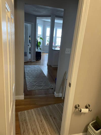 Furnished room available short-term (2 months) Main Photo