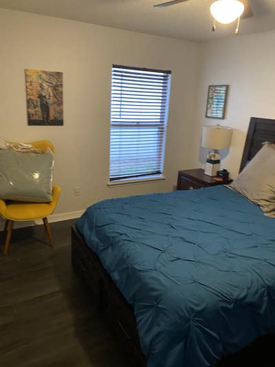 Clean furnished room available with shared bath Main Photo