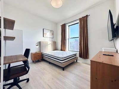 Furnished Room I 19min to Manhattan #431 Main Photo