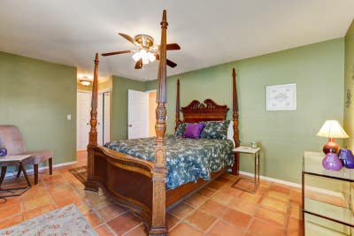 Happy Hours_ Shared Home_Private Suite #3  Main Photo