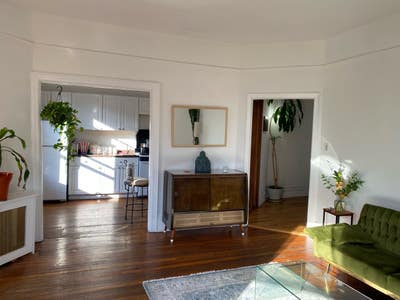 Large Bedroom  Main Photo