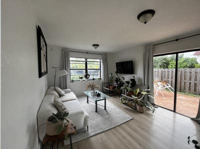 Furnished Room w/ Private Bath in North Miami Beac Main Photo