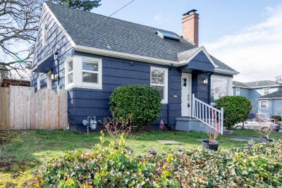 Stylish ROOM for rentutilities includedfully furn Main Photo