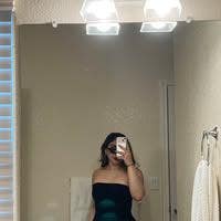 Female looking for a room in Long Beach area Main Photo