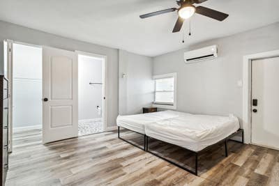 Furnished Master Bedroom (Separate Entrance!) Main Photo