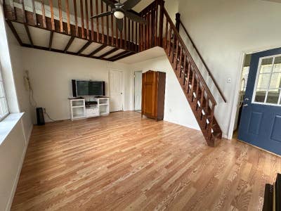 Charming Loft with Mountain Views in ClevelandGA Main Photo