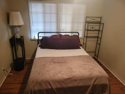 Single Room in 3 bed house in Los Angeles Main Photo