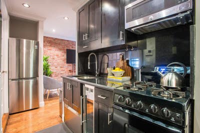 Mulberry beauty by little italy! Main Photo