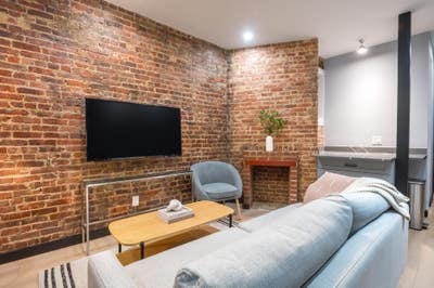 West 97th St apt few blocks from subway Main Photo