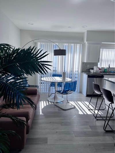 Private Room+bathroom| Ktown Main Photo