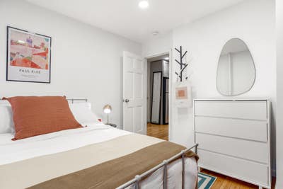 Downtown apt in great location! Main Photo